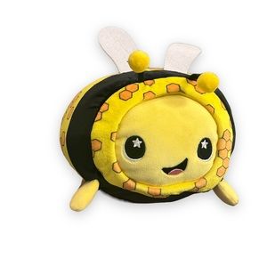 Moosh moosh bumble bee plush- 8” Vee the Bee